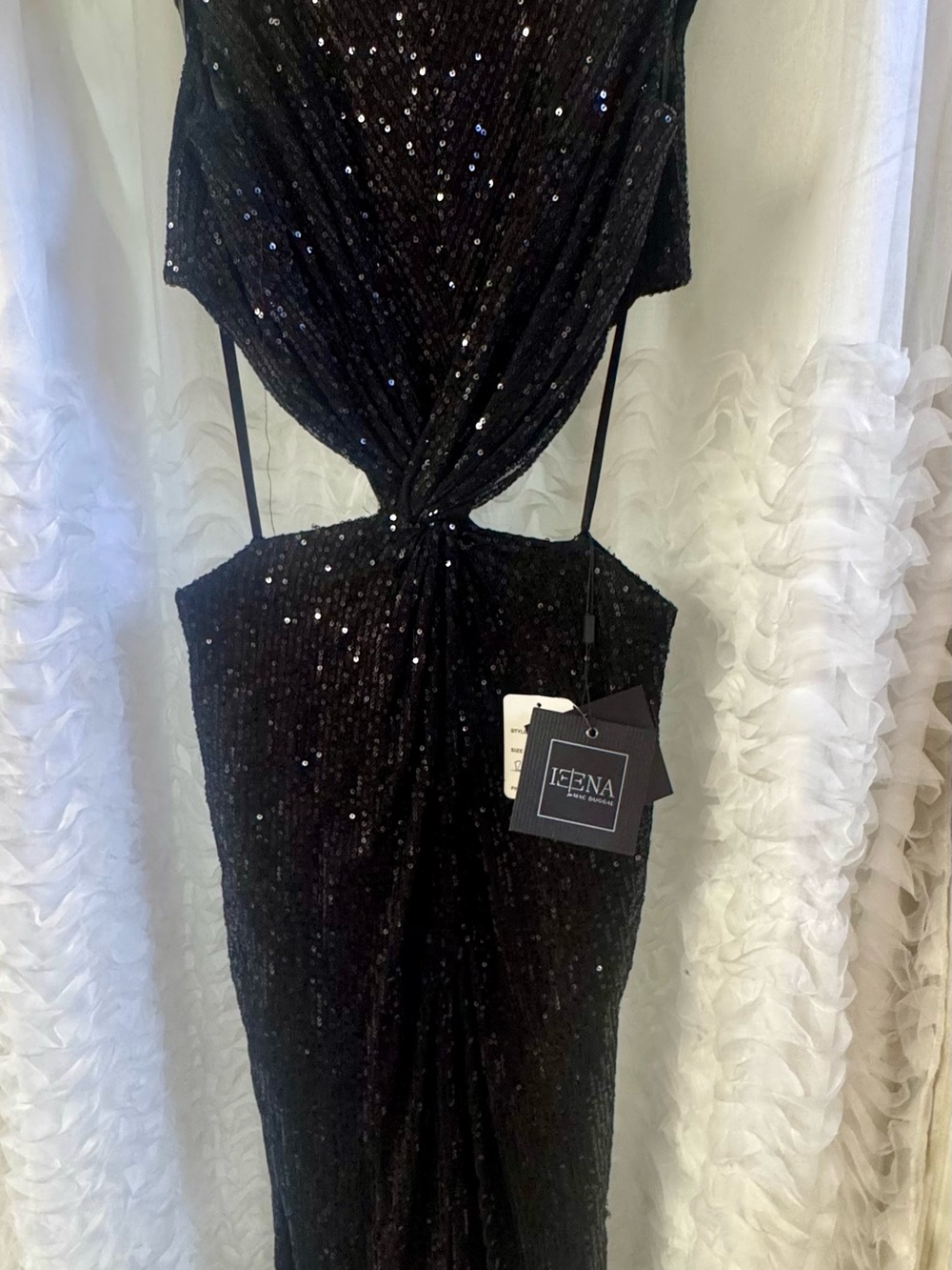 Mac Duggal - flawed 🖤 - Picture 2 of 7